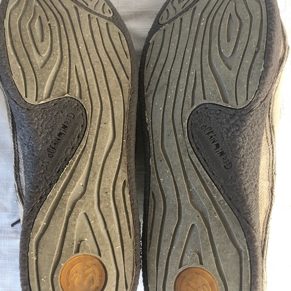 OCEAN MINDED shoes (a Crocs brand) - Picture 6 of 7